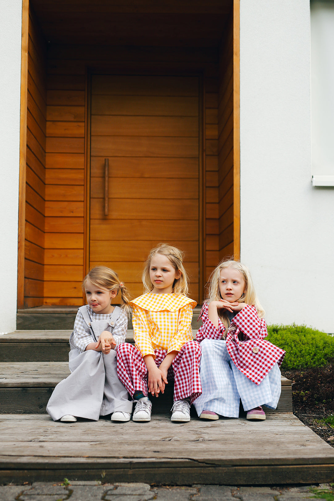 kuloty w malinowo-białą kratkę