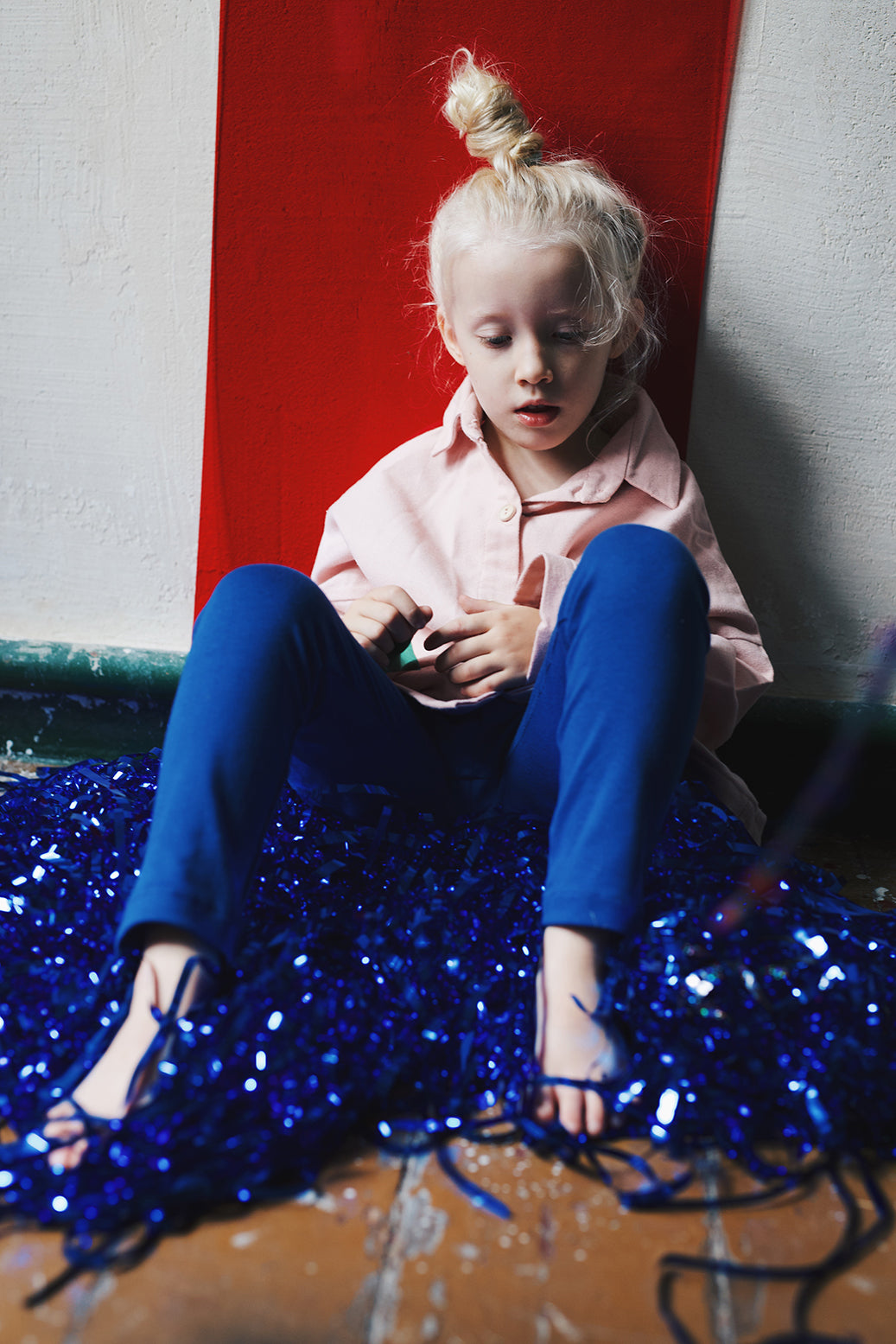 różowa koszula flanelowa- model posesyjny