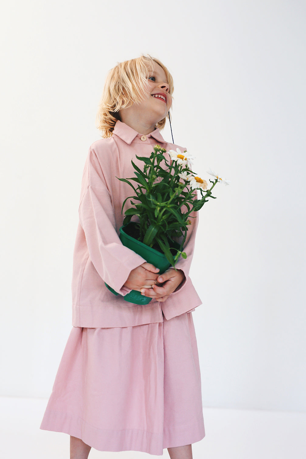 różowa koszula flanelowa- model posesyjny