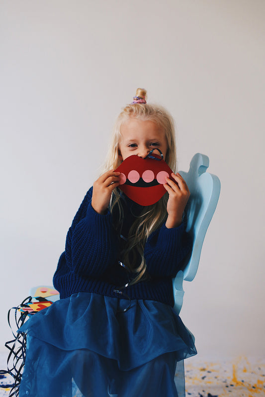 kobaltowy mięsisty sweter