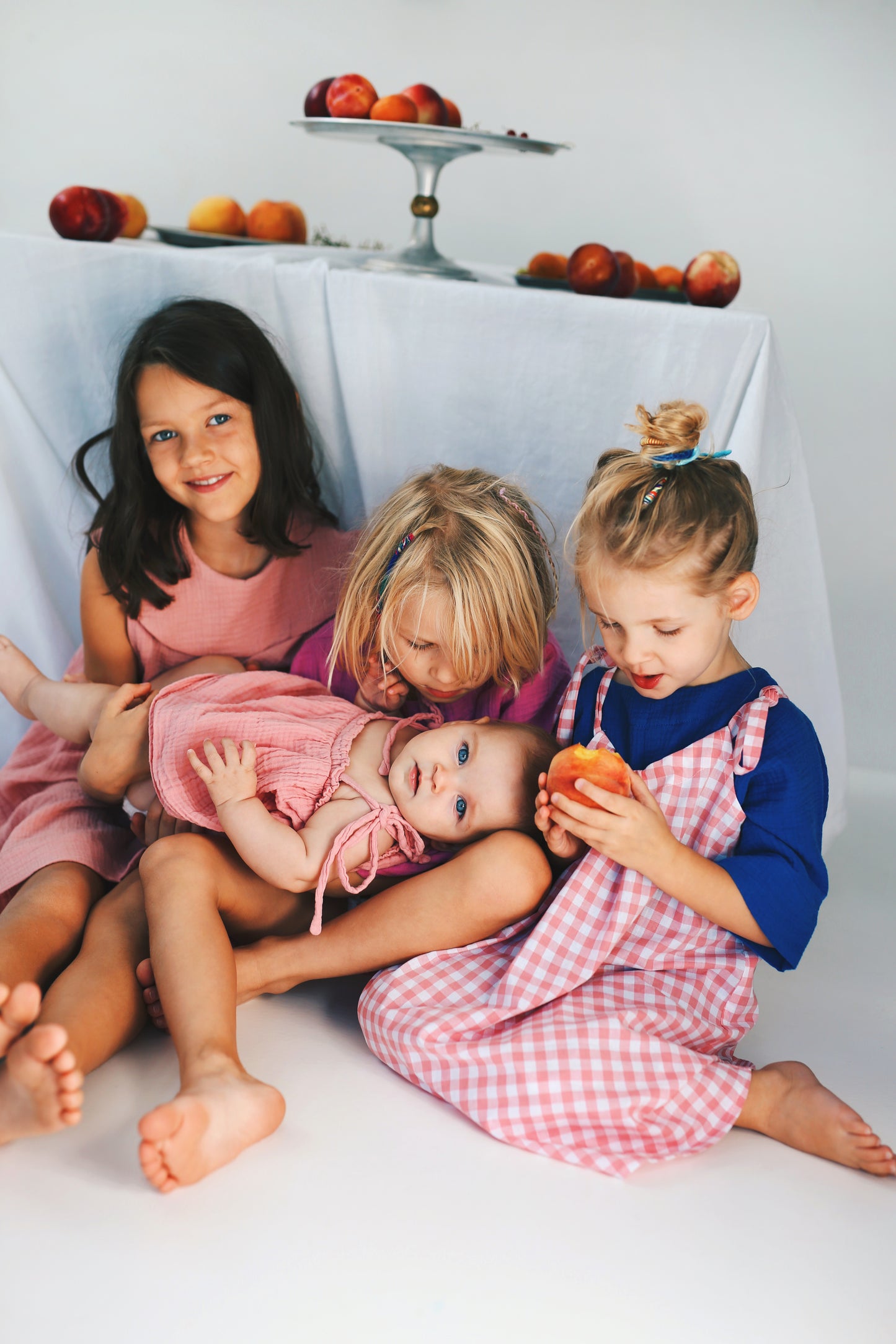 sukienka bez rękawów z dużym, okrągłym kołnierzem w kolorze różowym