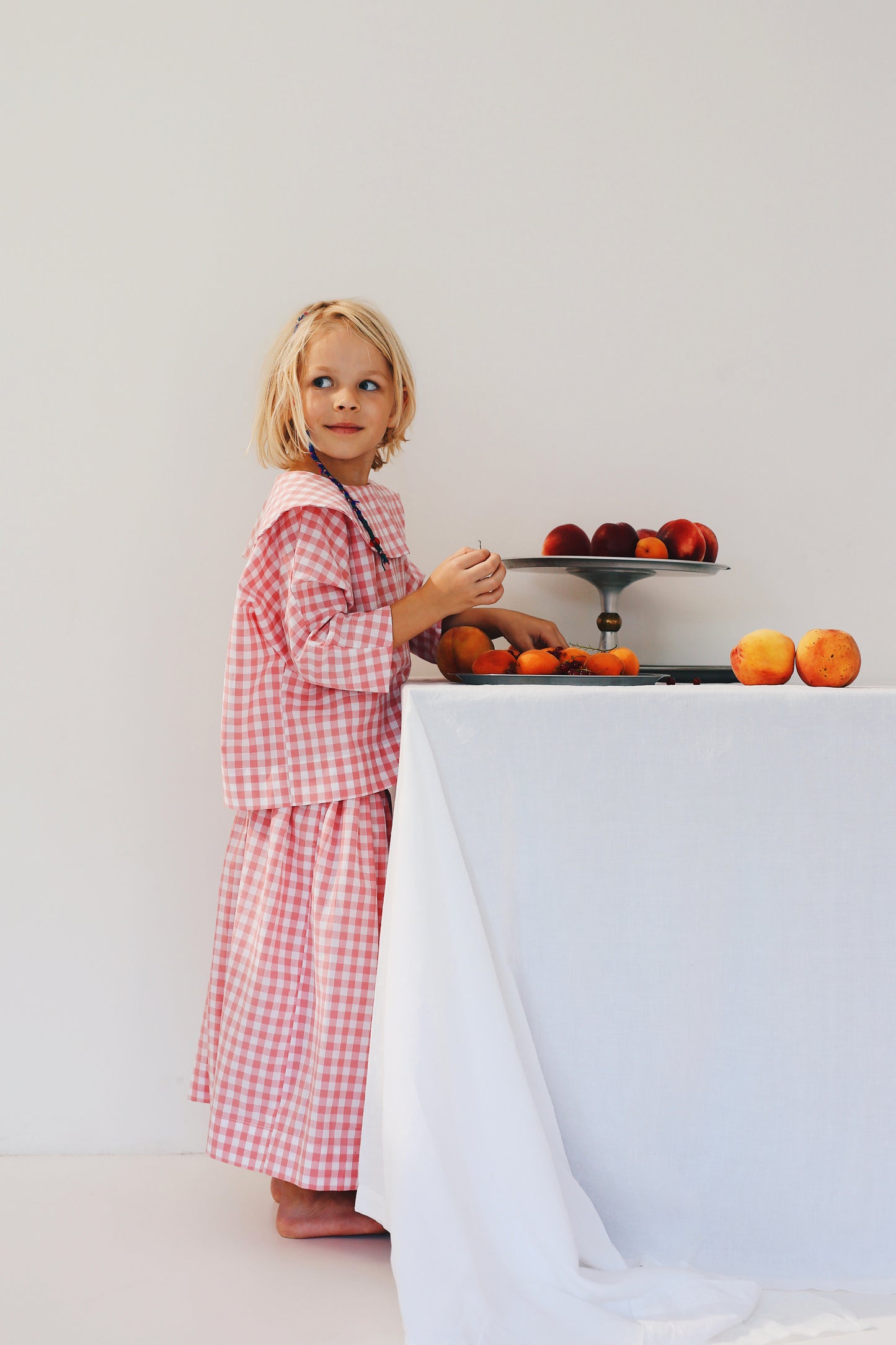 spódniczka midi w biało-różową kratkę