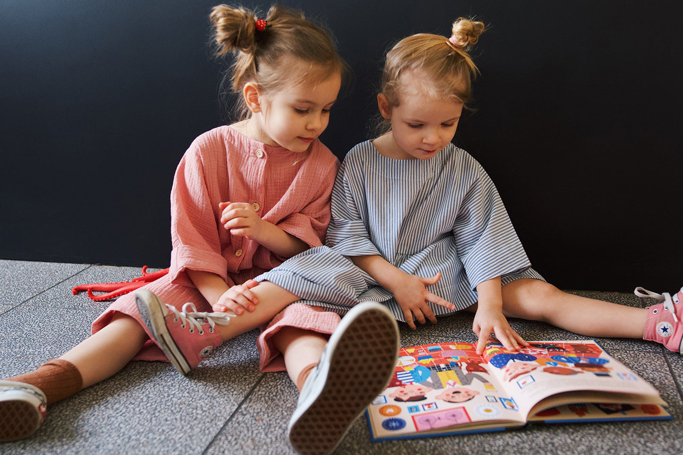 różowy kombinezon- egzemplarz posesyjny