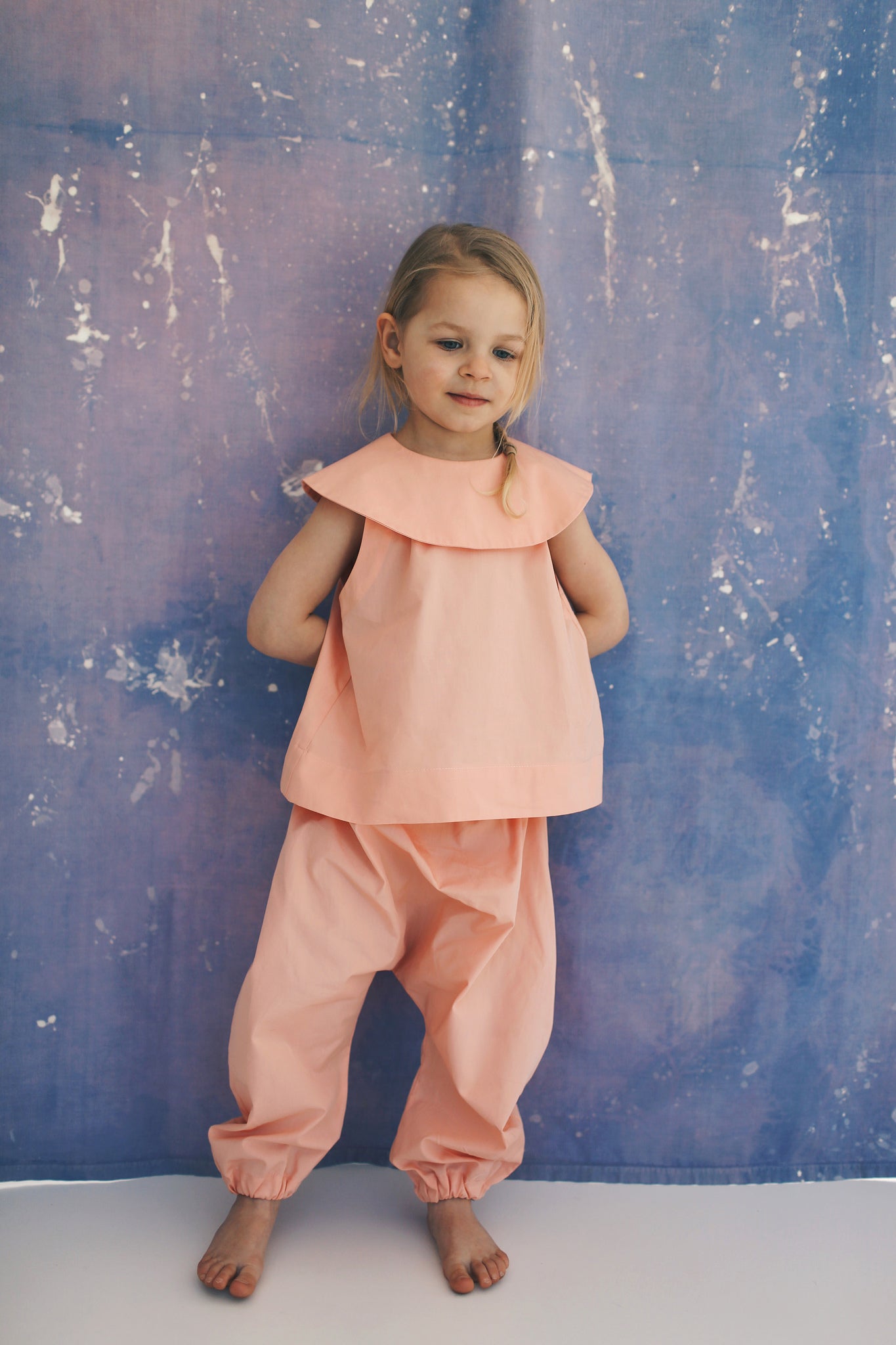 bluzeczka z dużym, okrągłym kołnierzem