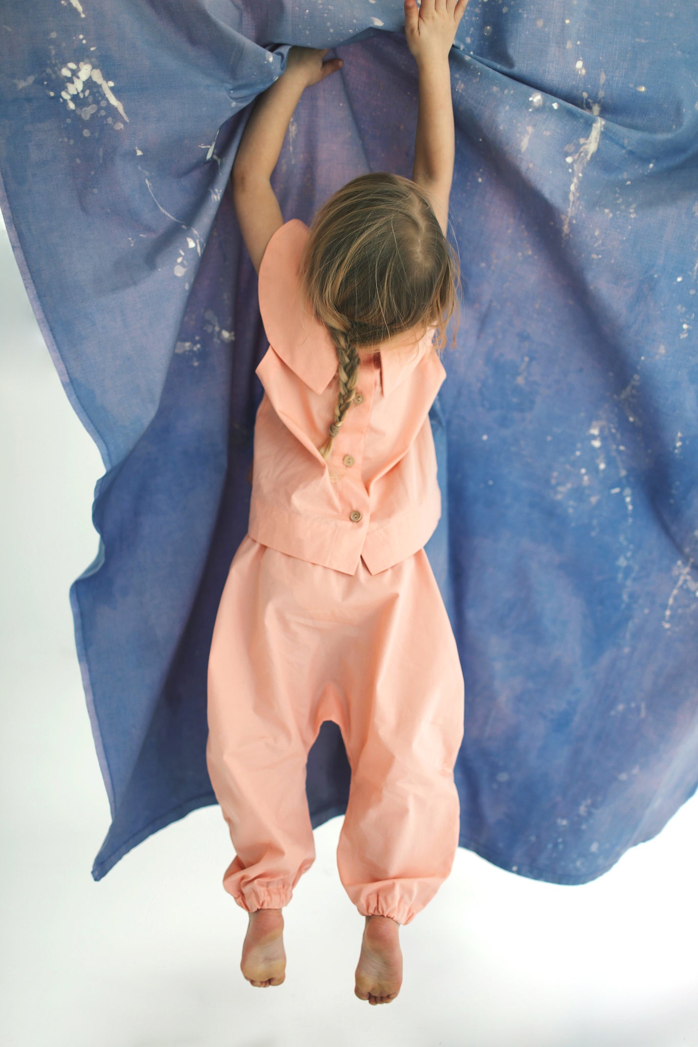 bluzeczka z dużym, okrągłym kołnierzem