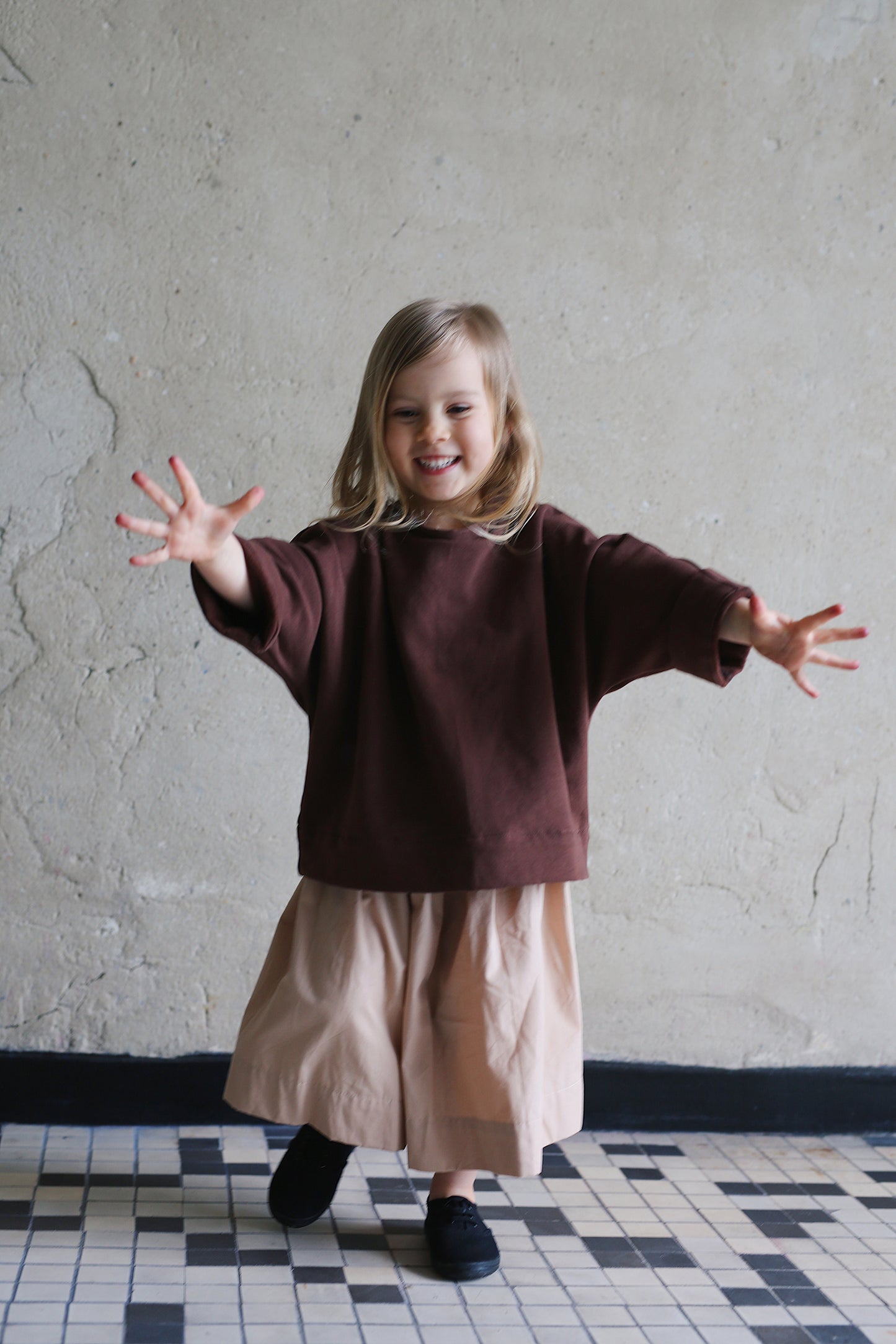 bluza w kolorze łososiowym