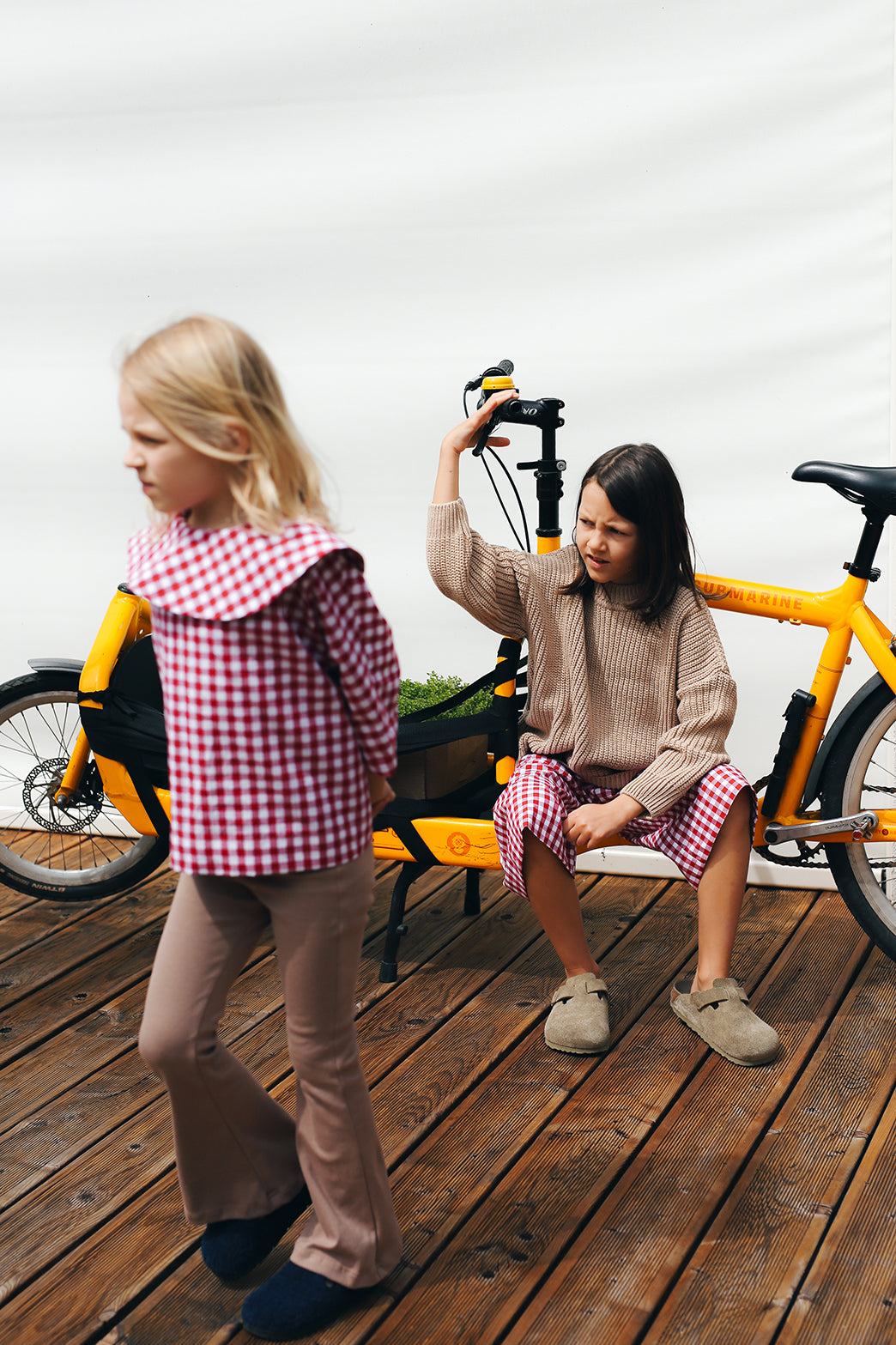 pickle green short trousers