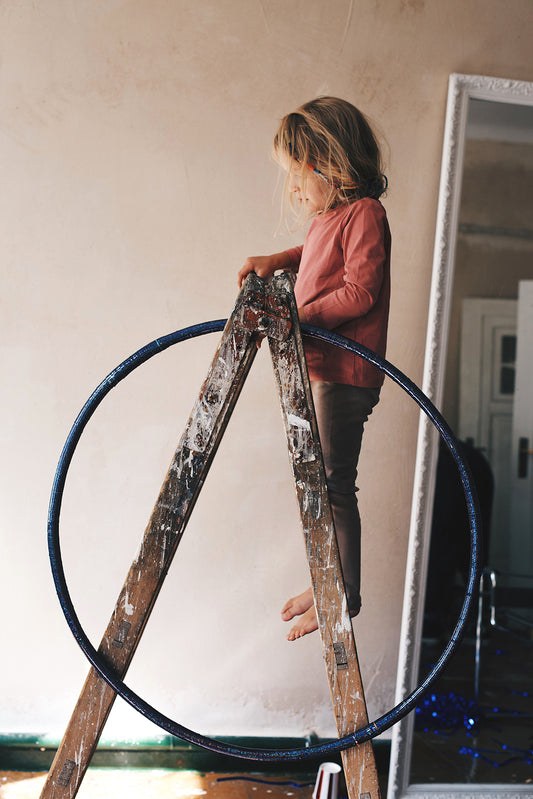 ciemnoróżowa bluzka z długim rękawem