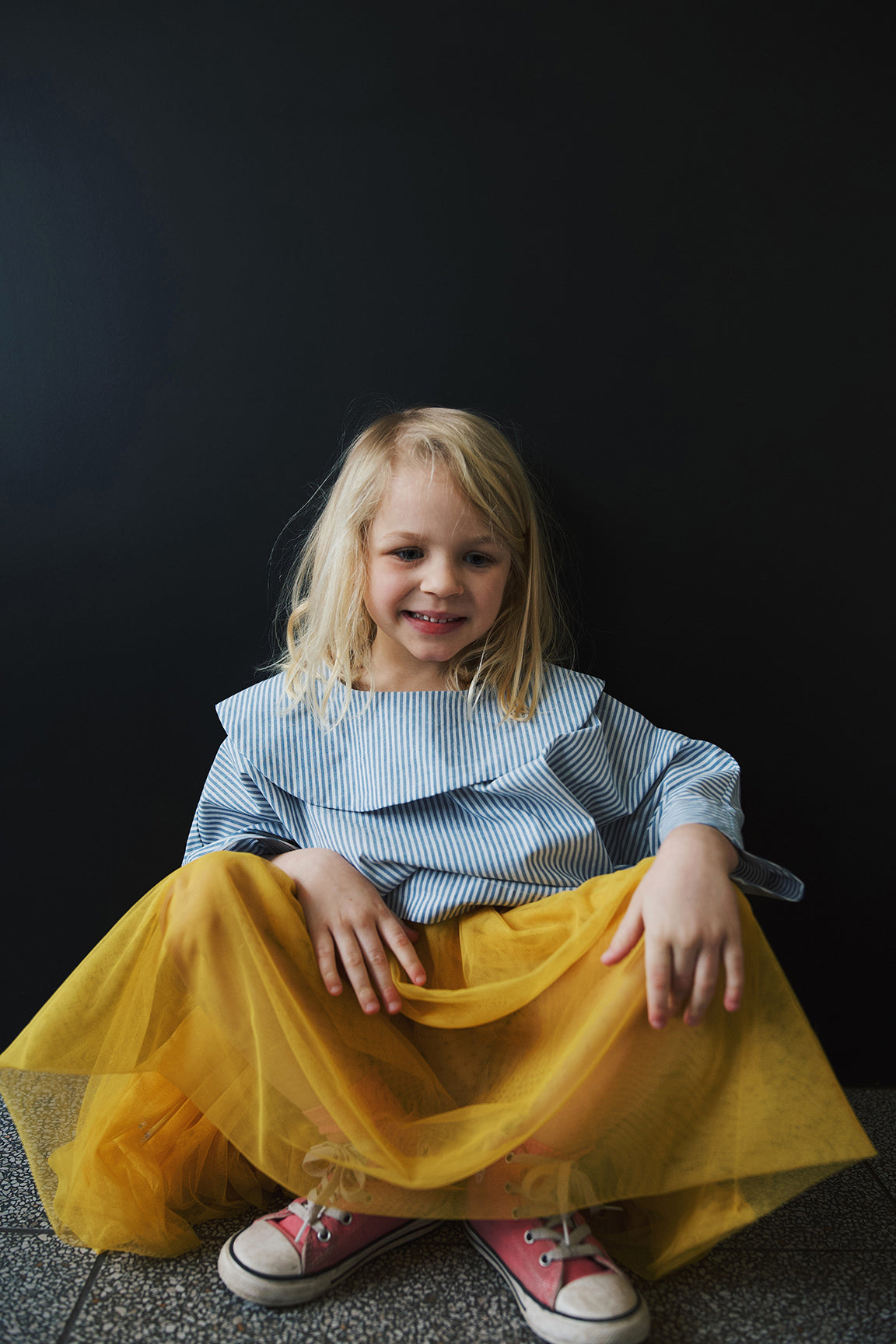 shirt with big, round collar with short sleeves with white and blue stripes